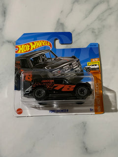 Hot Wheels HW Hot Trucks Ford Bronco R (Short Card)