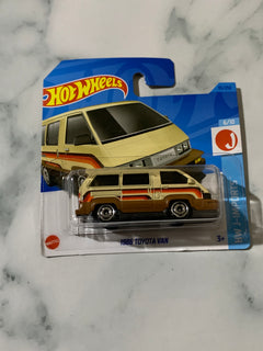 Hot Wheels HW J-Imports 1985 Toyota Van (Short Card)