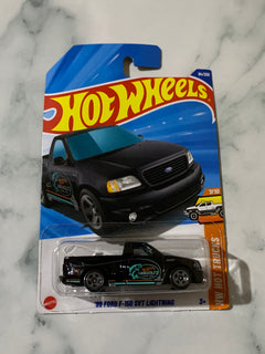 Hot Wheels HW Hot Trucks '99 Ford F-150 SVT Lightning