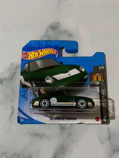 Hot Wheels HW Dream Garage '96 Porsche Carrera (Short Card)