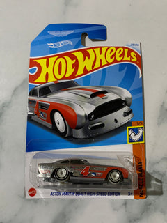 Hot Wheels Muscle Mania Aston Martin DB4GT High-Speed Edition