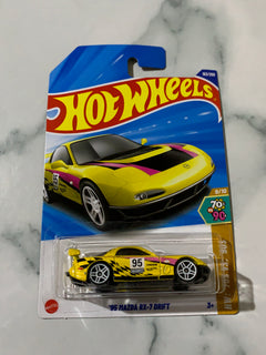 Hot Wheels HW: '70s VS '90s '95 Mazda RX-7 Drift