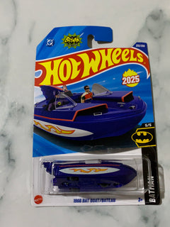 Hot Wheels Batman 1966 Bat Boat