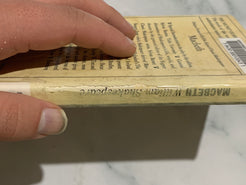 Macbeth by William Shakespeare - Edited by Sylvan Barnet (Ex-Library Book)