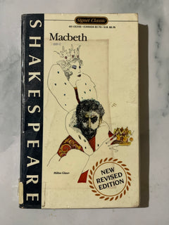 Macbeth by William Shakespeare - Edited by Sylvan Barnet (Ex-Library Book)