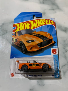 Hot Wheels HW J-Imports '15 Mazda MX-5 Miata