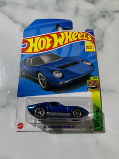 Hot Wheels HW Exotics '71 Lamborghini Miura SV